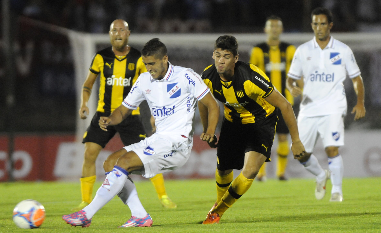 Se suspende el clásico uruguayo por la muerte de Tabaré Vázquez - Diario Hoy  En la noticia