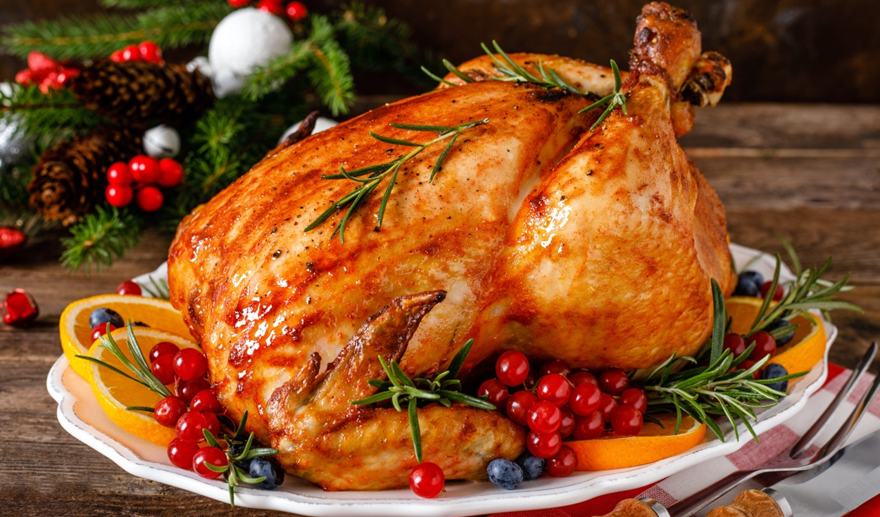 El pavo no puede faltar en la mesa de millones de familias en la cena de Navidad. Foto: vivir mejor