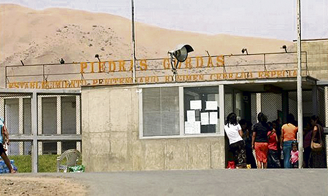 INPE: familiares de presos se quejan que no les permiten entregarles alimentos | Política | La República