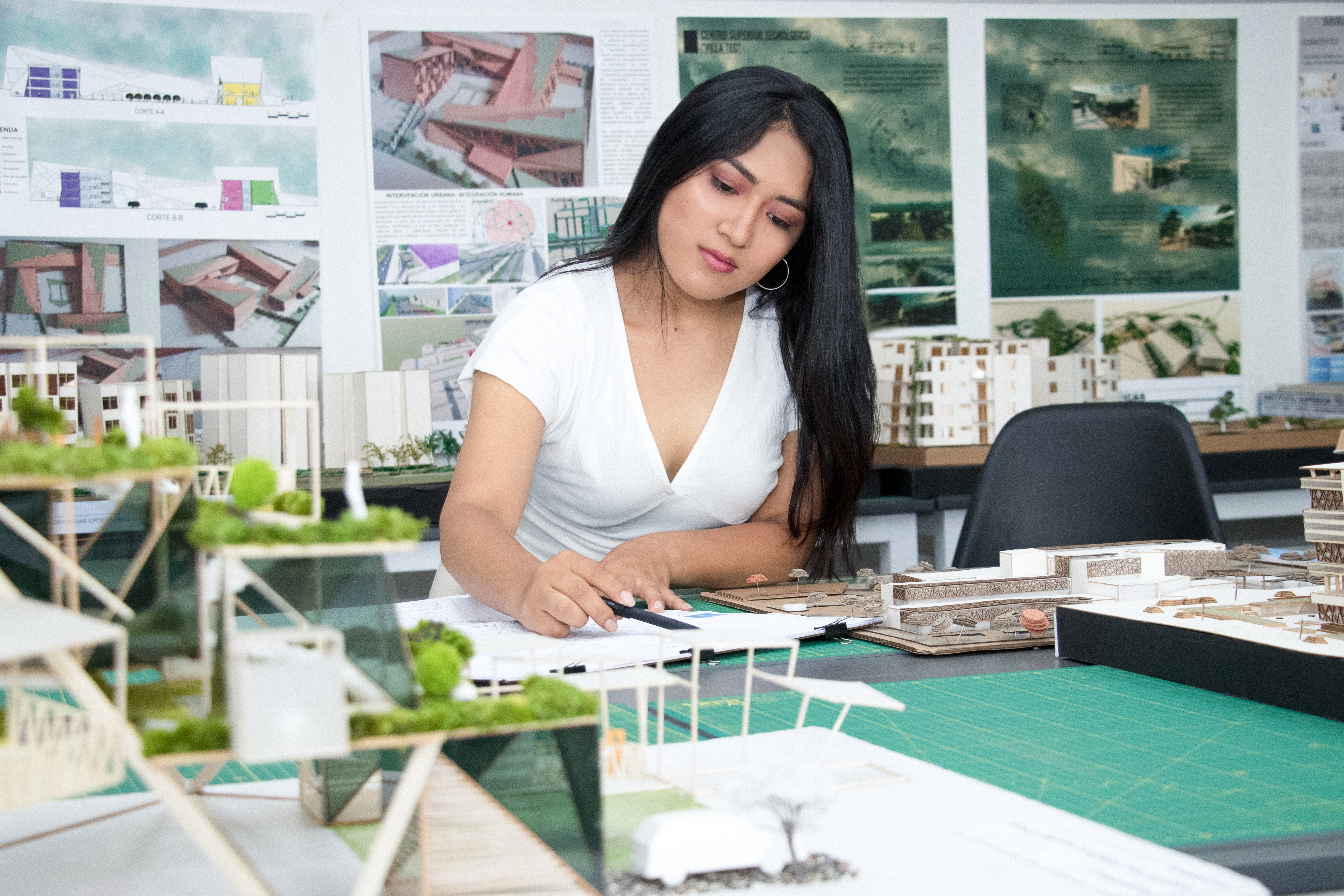 Leslie Estrada Riva, estudiante de la carrera de Arquitectura y Urbanismo Ambiental de la Universidad Científica del Sur.