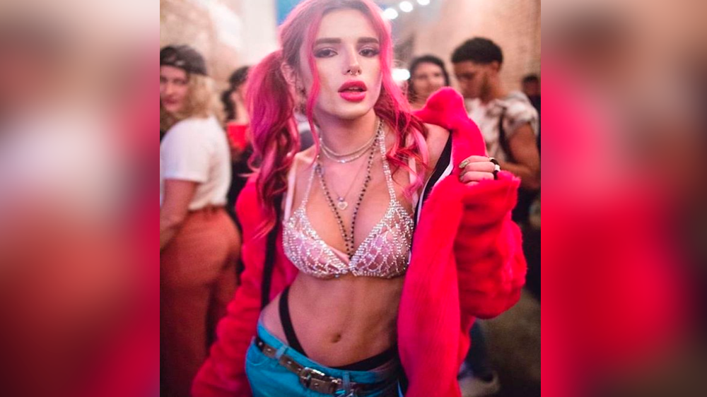 Cuáles son las fotos sensuales que Bella Thorne publicó en su Instagram  para Halloween? - Quora