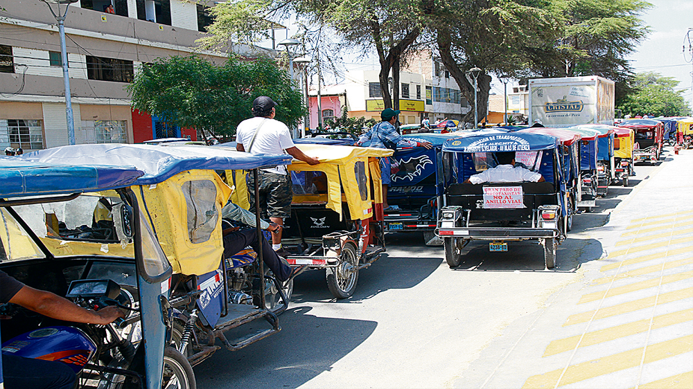 Piura: más de 20.000 mototaxistas circulan por la ciudad sin seguro |  Sociedad | La República