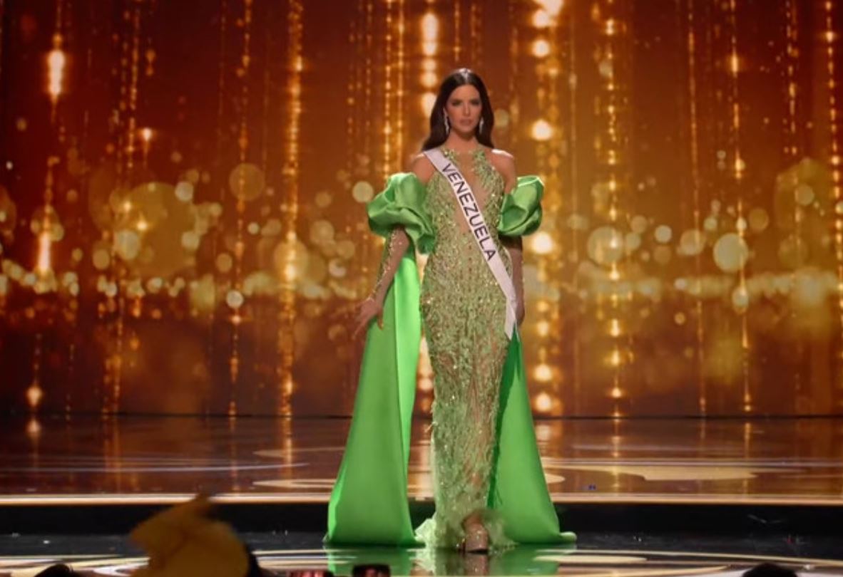 Miss Universo 2022: Amanda Dudamel desfiló un elegante vestido de noche,  pero no logró destacar | Alessia Rovegno | Miss Universo 2023 | video | nvb  | Famosos | La República