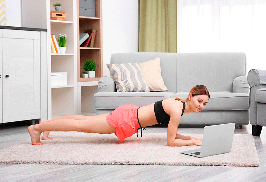 Realizar ejercicios guiados por un tutorial es una gran alternativa para los ejercicios en casa