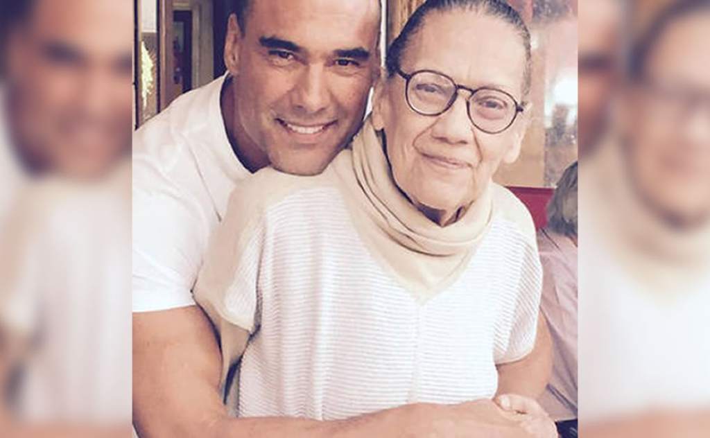 Eduardo Yanez Y Su Hijo