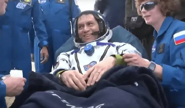 Llega a la Tierra el astronauta Frank Rubio tras quedarse más de 1 año en el espacio