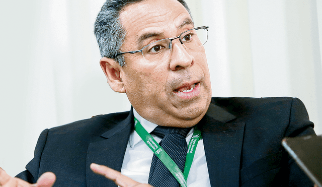 Francisco Morales Saravia: “Vacancia presidencial y cuestión de confianza deben eliminarse”