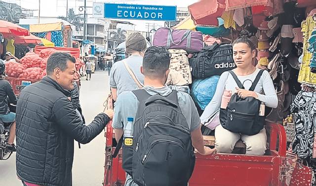 Venezolanos dejan el Perú por frontera norte