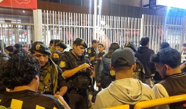 Caos y pelea en inauguración de nuevo mall de San Juan de Lurigancho: reportan heridos en su primer día