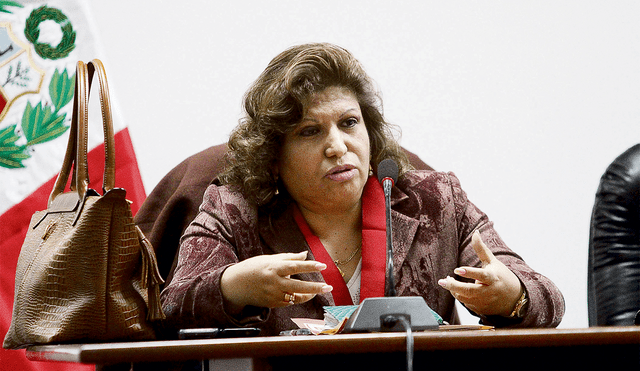 Jueza Enma Benavides intentó salir del país sin especificar motivo, pero PJ rechaza su pedido