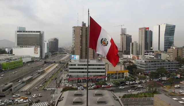 S&P rebajó la calificación crediticia del Perú: desorden político aleja inversionistas