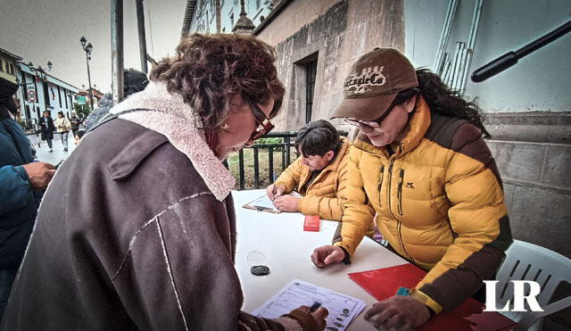 Van 254 kits procedentes para recolectar firmas de revocatoria contra gobernadores y alcaldes