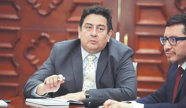 César Aguilar designó a exviceministro de Dina Boluarte como su vicecontralor