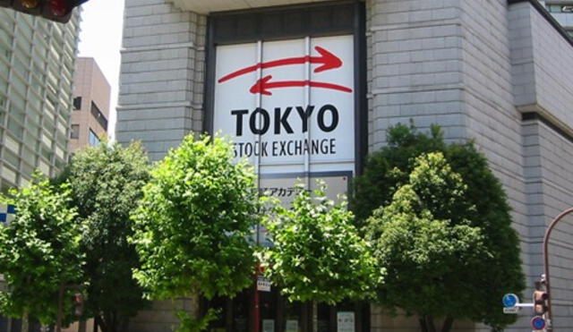 Bolsa de Tokio: Nikkei se recupera en más de 10% después de lunes negro