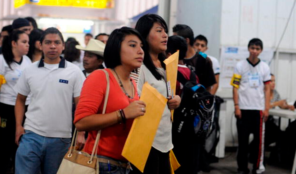 3 de cada 10 jóvenes cree que no puede encontrar empleo