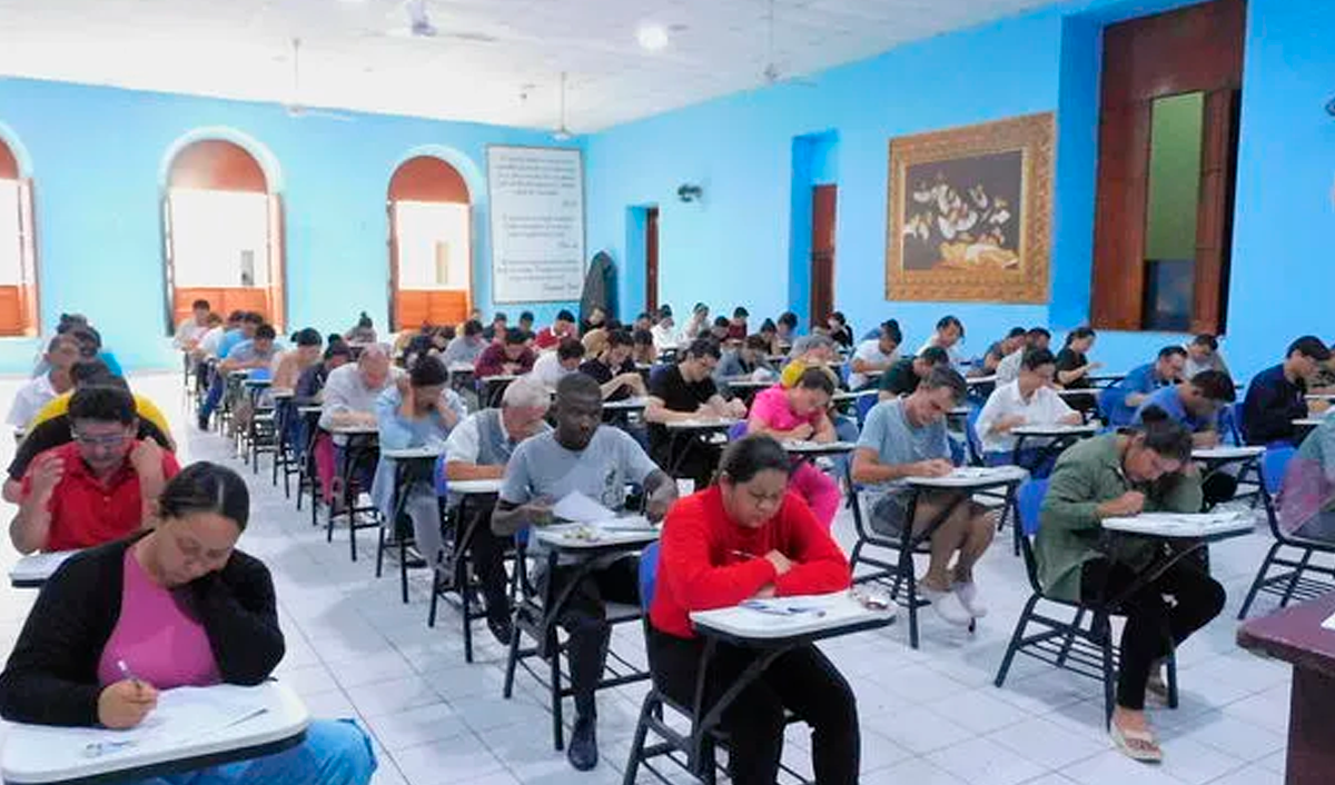 Escuelas de Medicina piden derogar decreto sobre Serums