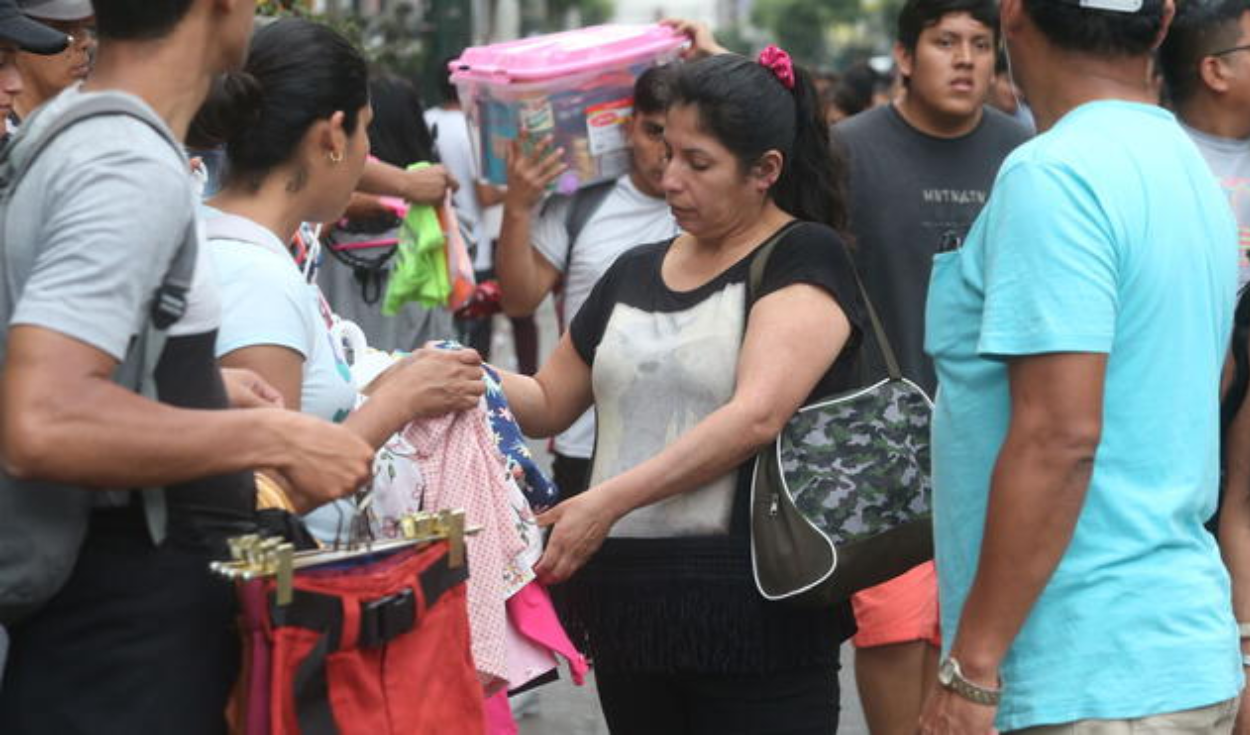 IEDEP: 2 de cada 10 trabajadores en Perú tienen una 