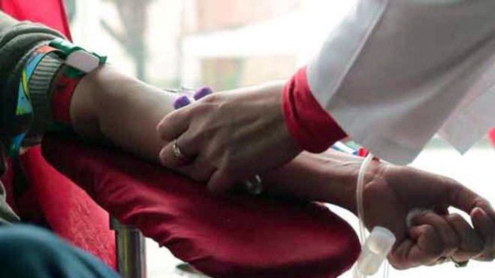 Israel levanta restricciones a homosexuales para que donen sangre