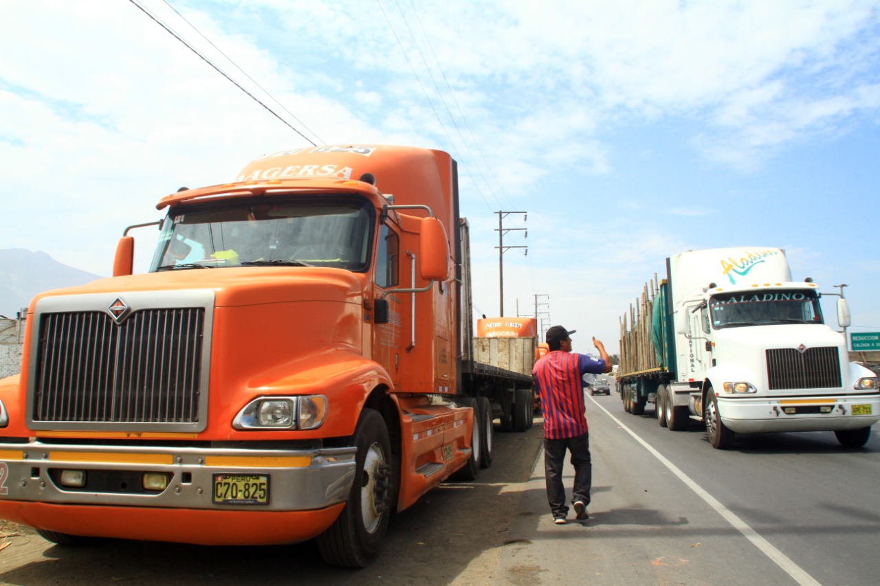 Heavy cargo transportation suspends strike this Monday, September 11