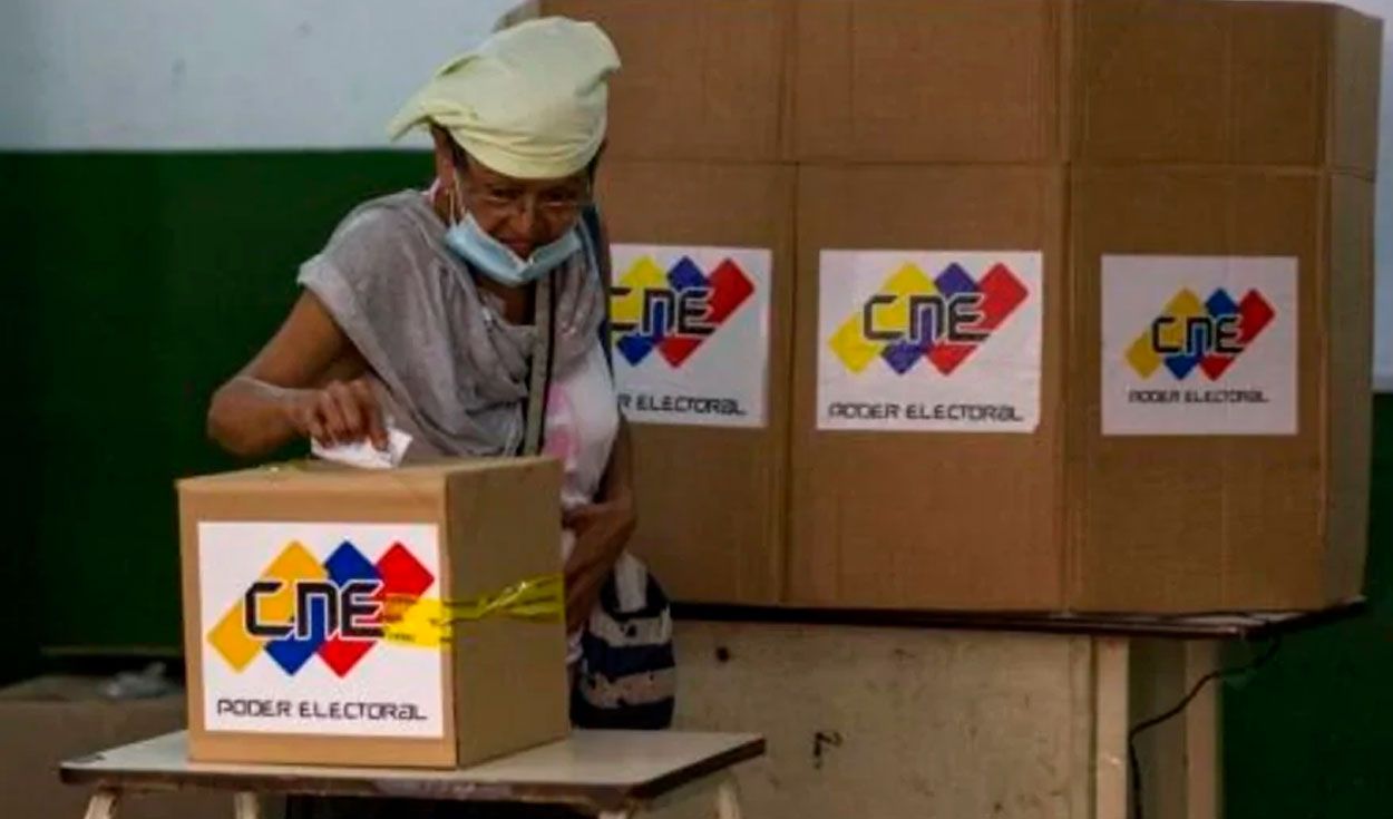 El oficialismo obtuvo 3,5 millones de los 5,2 millones de votos registrados en la justa electoral. Foto: EFE