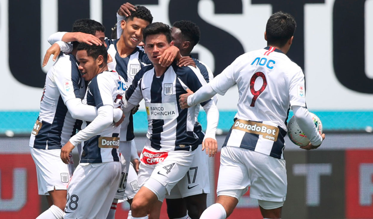 Alianza Lima culminó la Liga 1 2020 en el antepenúltimo lugar, posición que lo condenó a descender. Foto: Prensa FPF