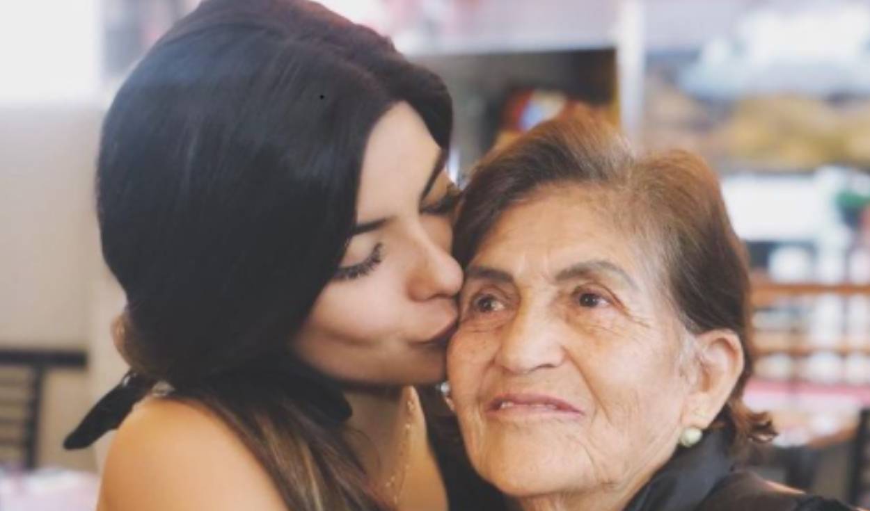 Ivana Yturbe se mostró feliz por su abuela. Foto: Ivana Yturbe / Instagram
