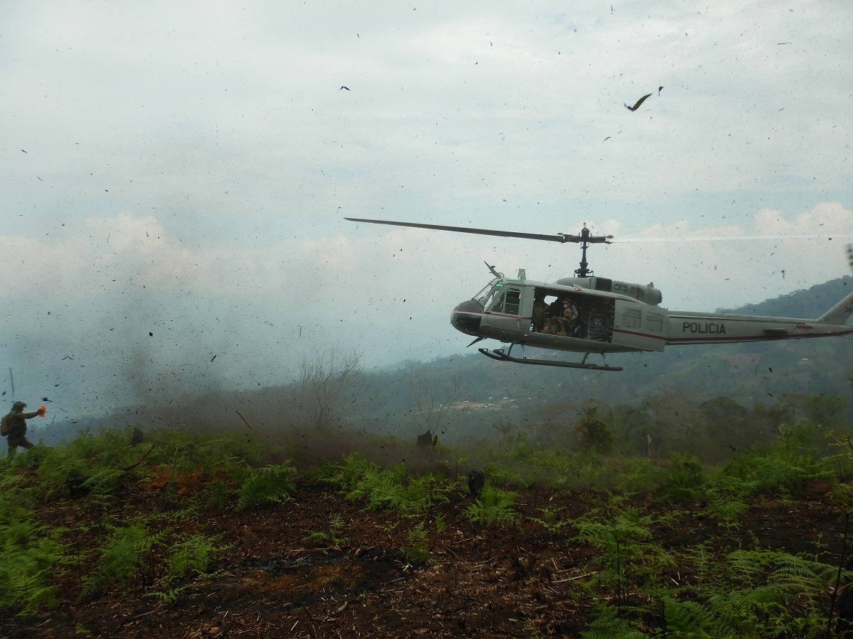 Agentes de la PNP se movilizaban para realizar operaciones contra el narcotráfico en selva puneña. Foto: PNP