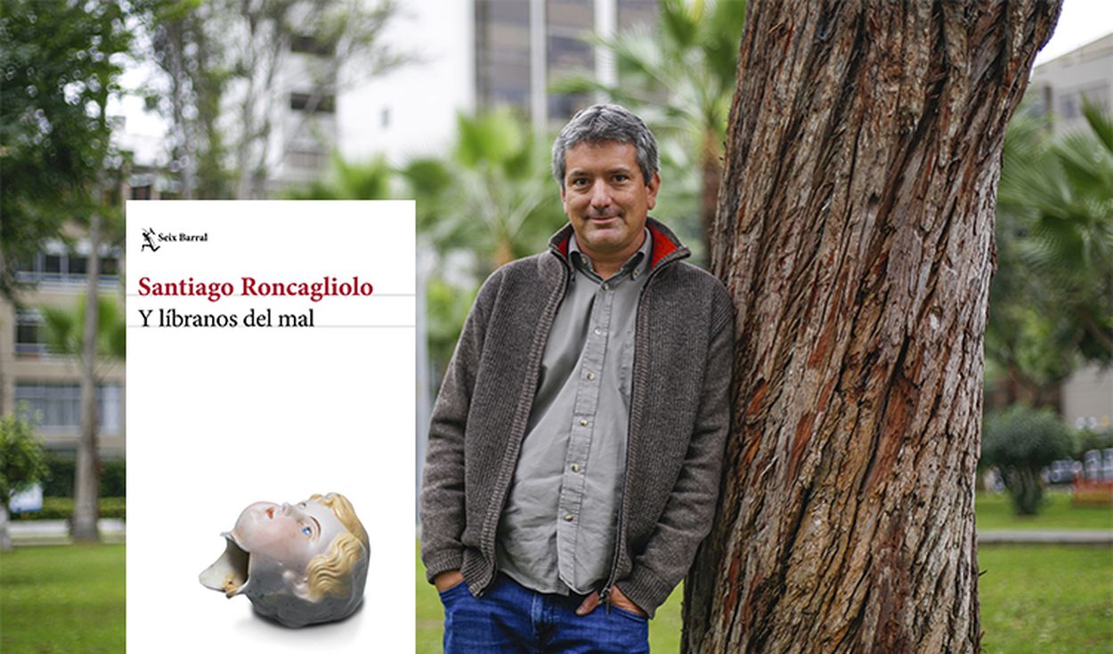 “Y líbranos del mal”, la más reciente novela de Santiago Roncagliolo salió bajo el sello Seix Barral de Editorial Planeta. Foto: La República.