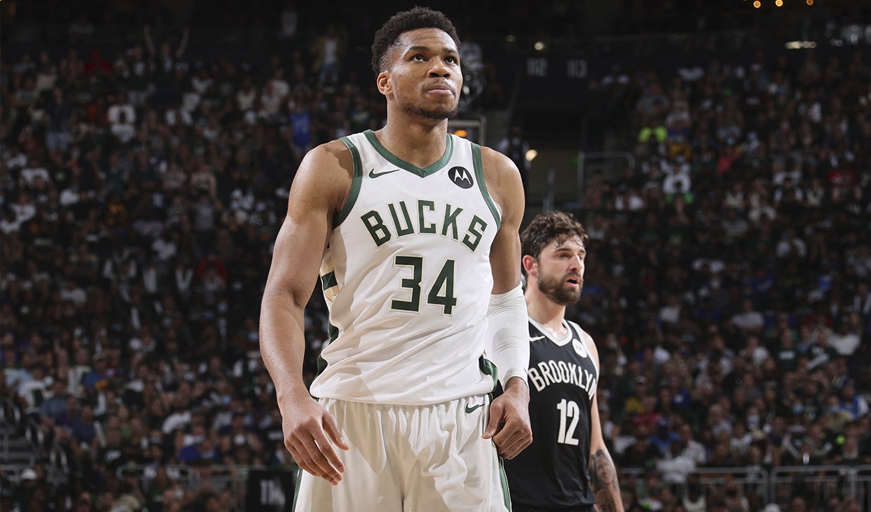 Giannis Antetokounmpo hizo 34 puntos y 12 rebotes contra Brooklyn Nets. Foto: AFP