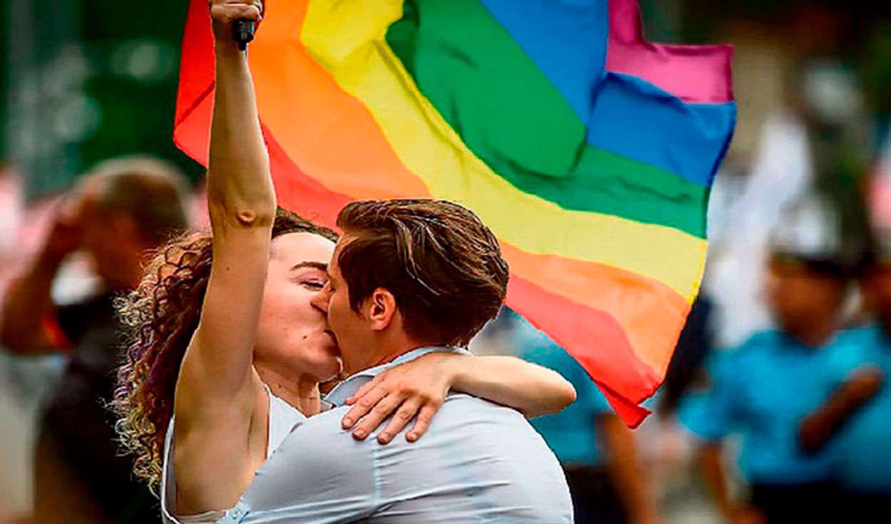 A la fecha, 40 países reconocen a las familias conformadas por parejas del mismo género a nivel mundial. Foto: Daniel Mihailescu/Getty Images vía AFP