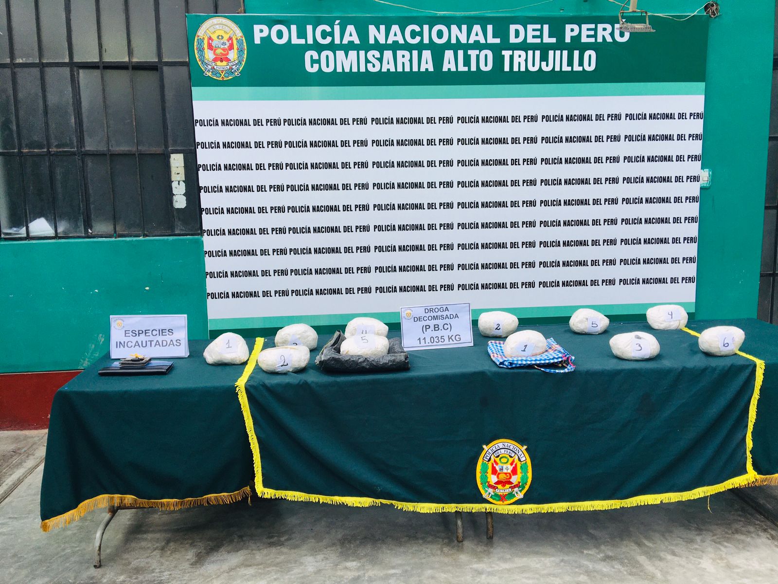 Trujillo: cuatro sujetos caen con más de 11 kilos de pasta básica de cocaína