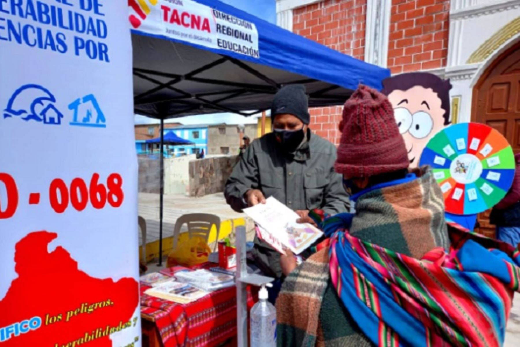 Tacna: entregan abrigo y alimentos para familias en la provincia de Candarave