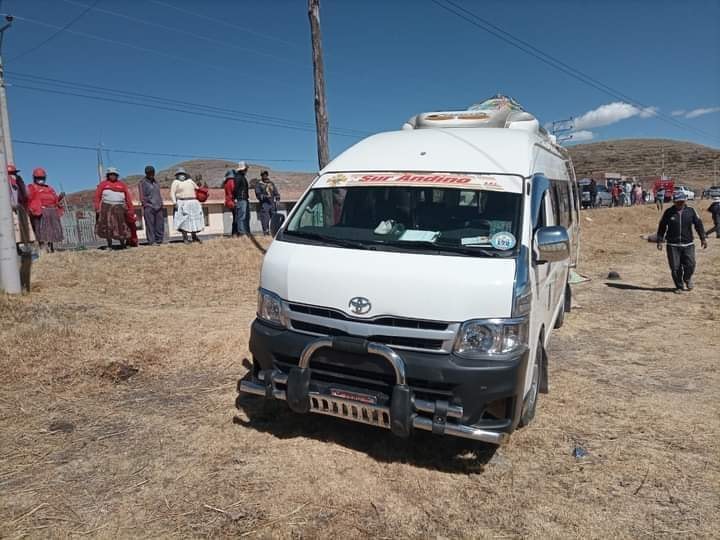 Unidad implicada pertenece a la empresa de transportes Sur Andino. Foto: Sur Noticias Ilave