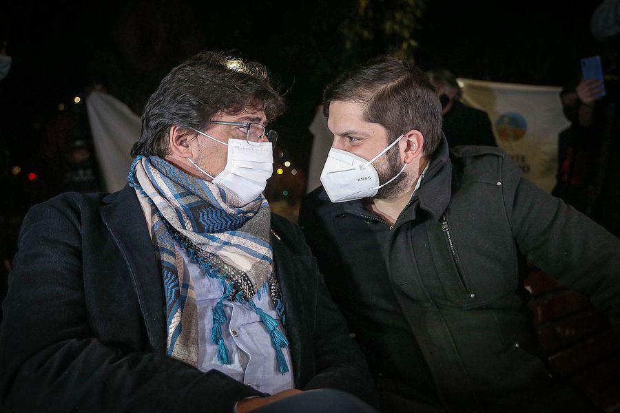 Los candidatos de la alianza Apruebo Dignidad han protagonizado un enfrentamiento que ha evidenciado sus diferencias acerca de la situación cubana. Foto: La Tercera