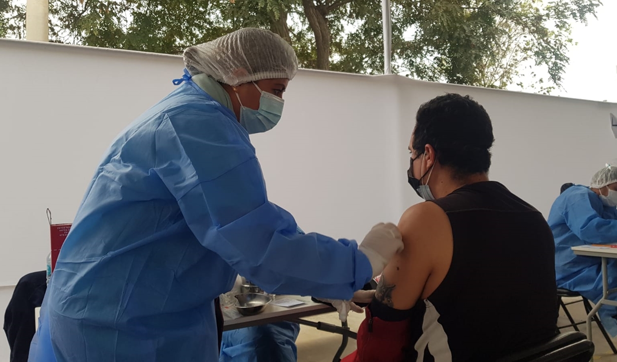 La meta de la Diris Lima Norte en la segunda vacunatón es de 50.000 dosis. Foto: Mary Luz Aranda / URPI-LR