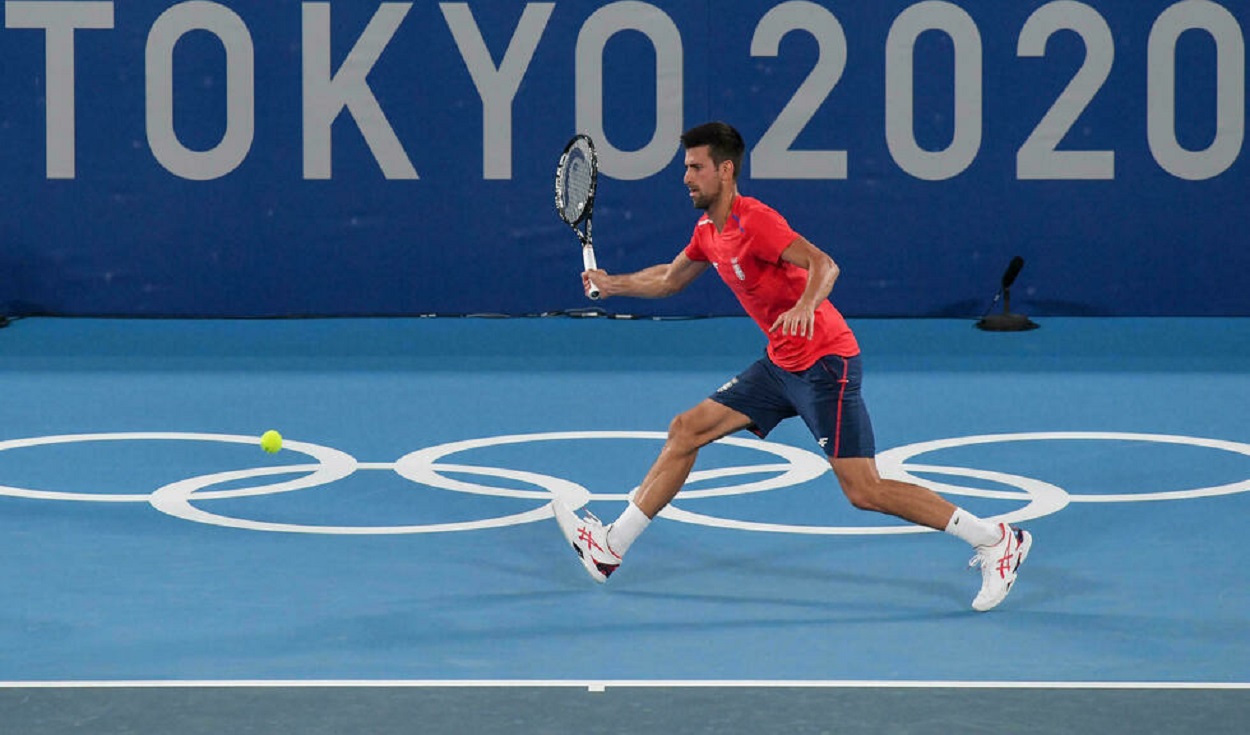 Novak Djokovic será el tenista más esperado para ver en acción en el Parque de Tenis de Ariake. Foto: Tiziana FABI AFP