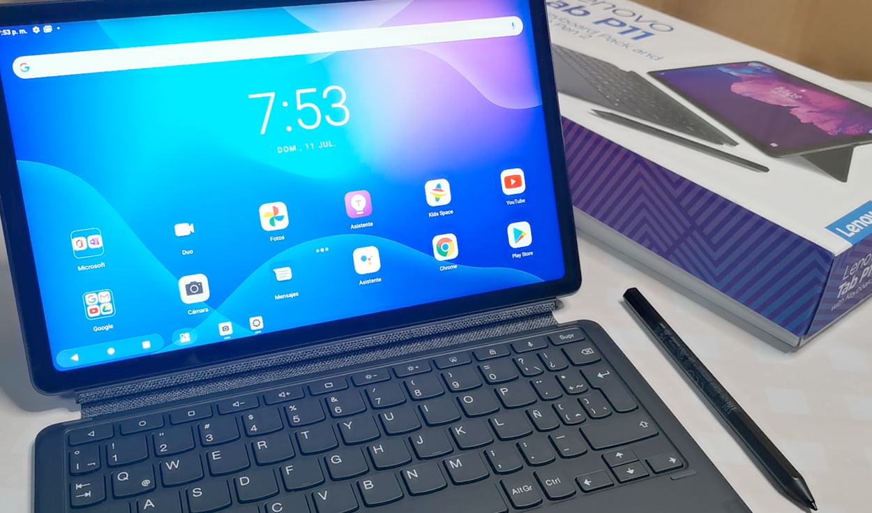 La tablet de Lenovo viene con un teclado, una funda con soporte y un lápiz digital. Foto: Juan José López / La República