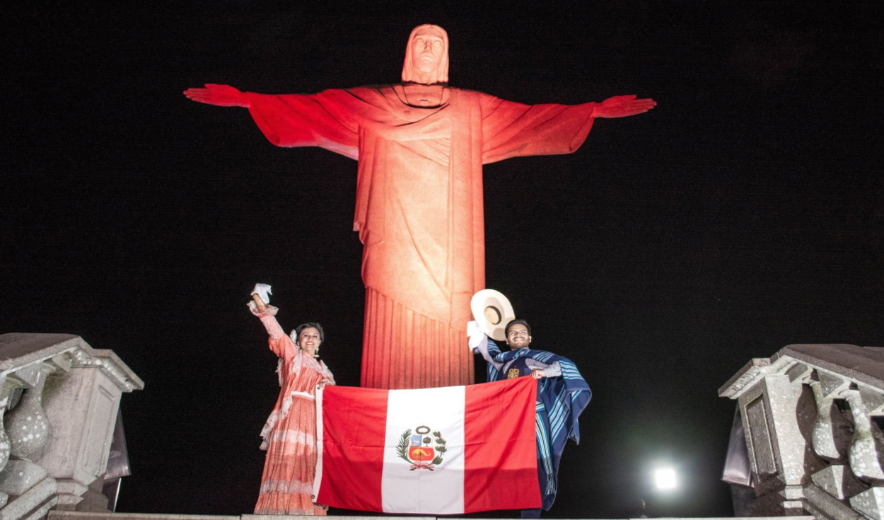 Cristo Redentor fue escenario de la tradicional marinera La veguera. Foto: Consulado General del Perú en Rio de Janeiro