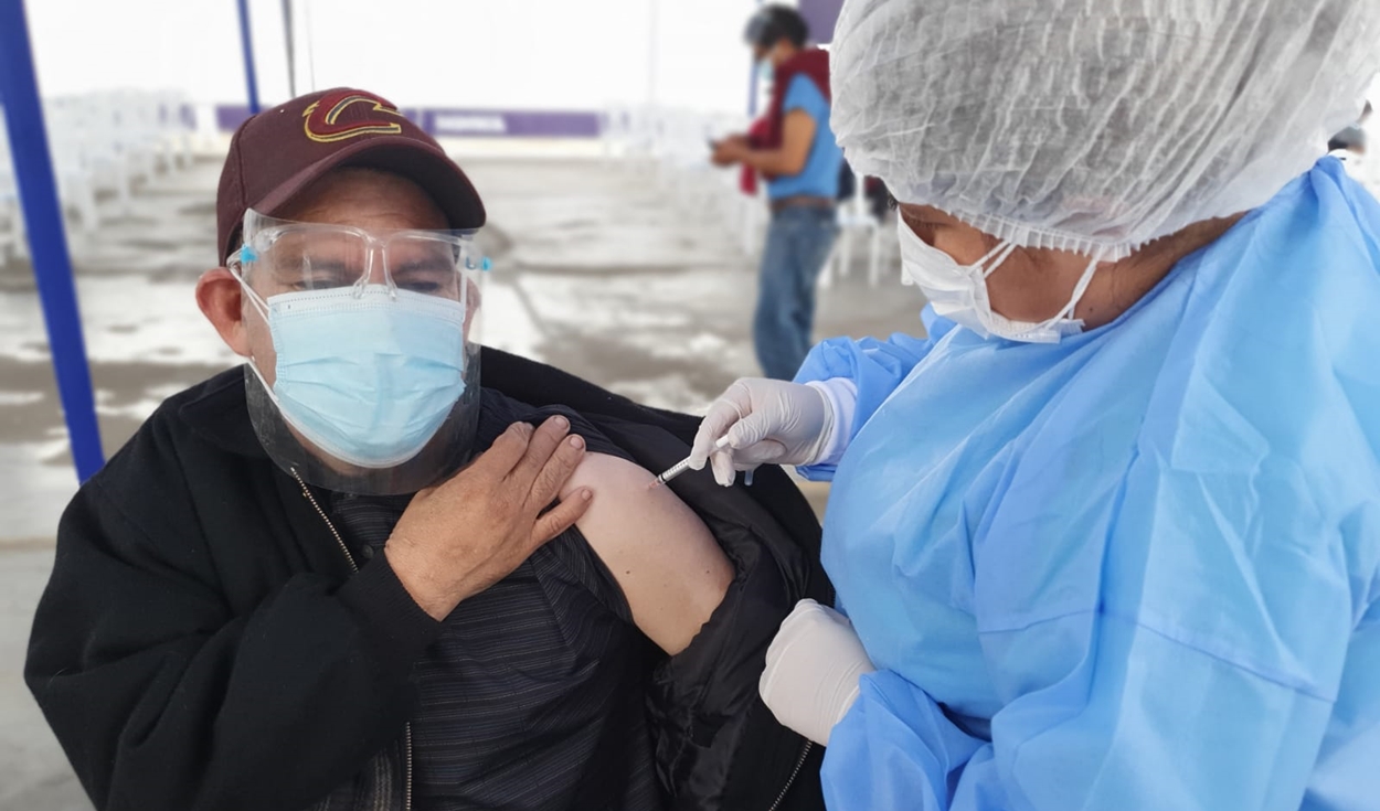 La vacunación en Perú pasó las 13 millones de dosis aplicadas, según el Ministerio de Salud. Foto: Minsa