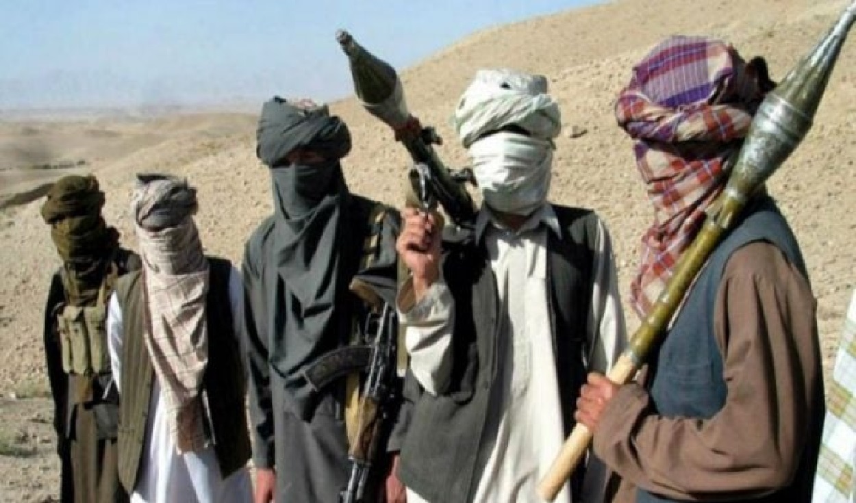 EE. UU. y Reino Unido acusan a los talibanes de haber “masacrado” a civiles en Afganistán