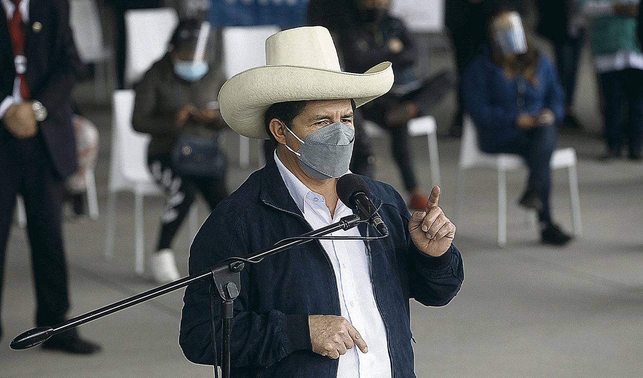 Pedido. El mandatario Pedro Castillo se refirió a las polémicas designaciones de funcionarios. 'Ayúdennos a ver a las personas que están en un puesto', pidió. Foto: Aldair Mejía / La República