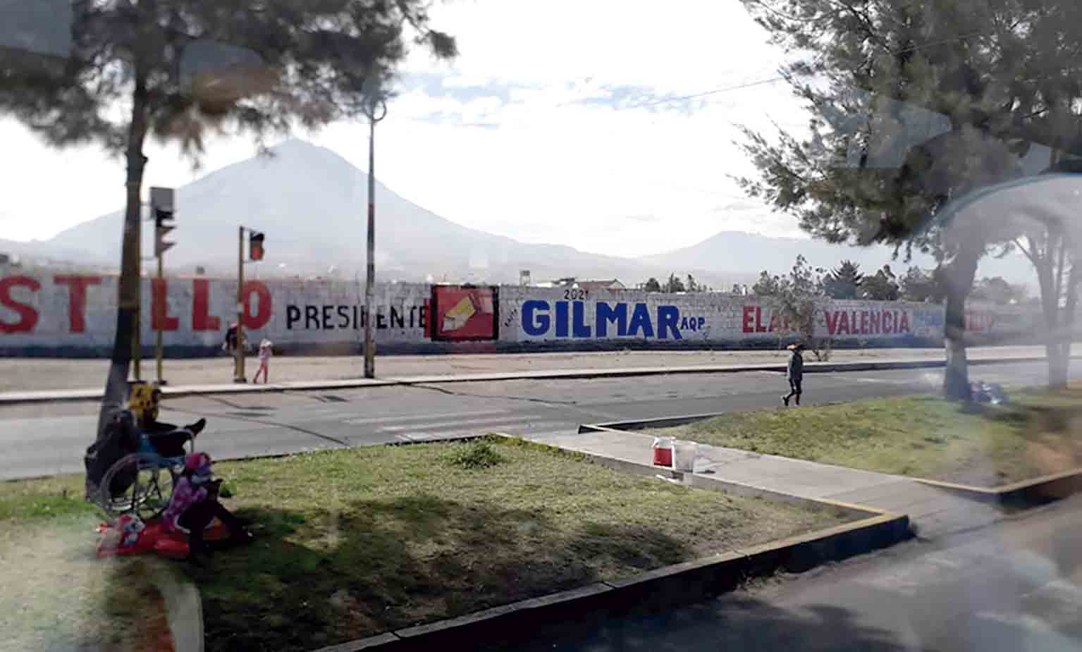 Aparecen primeros nombres para elecciones del 2022 en Arequipa y Cusco