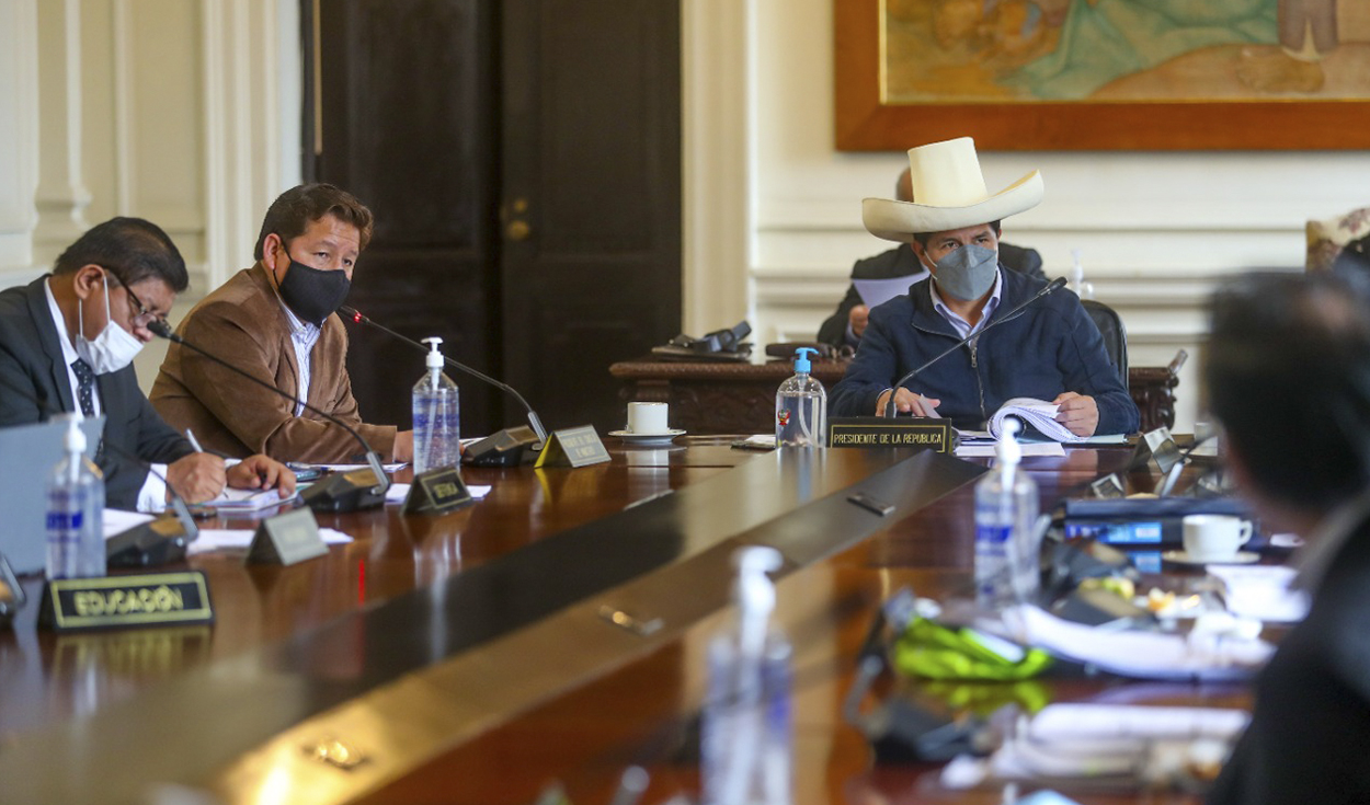 Pedro Castillo realizó sesión de Consejo de Ministros para evaluar gestión del Gobierno