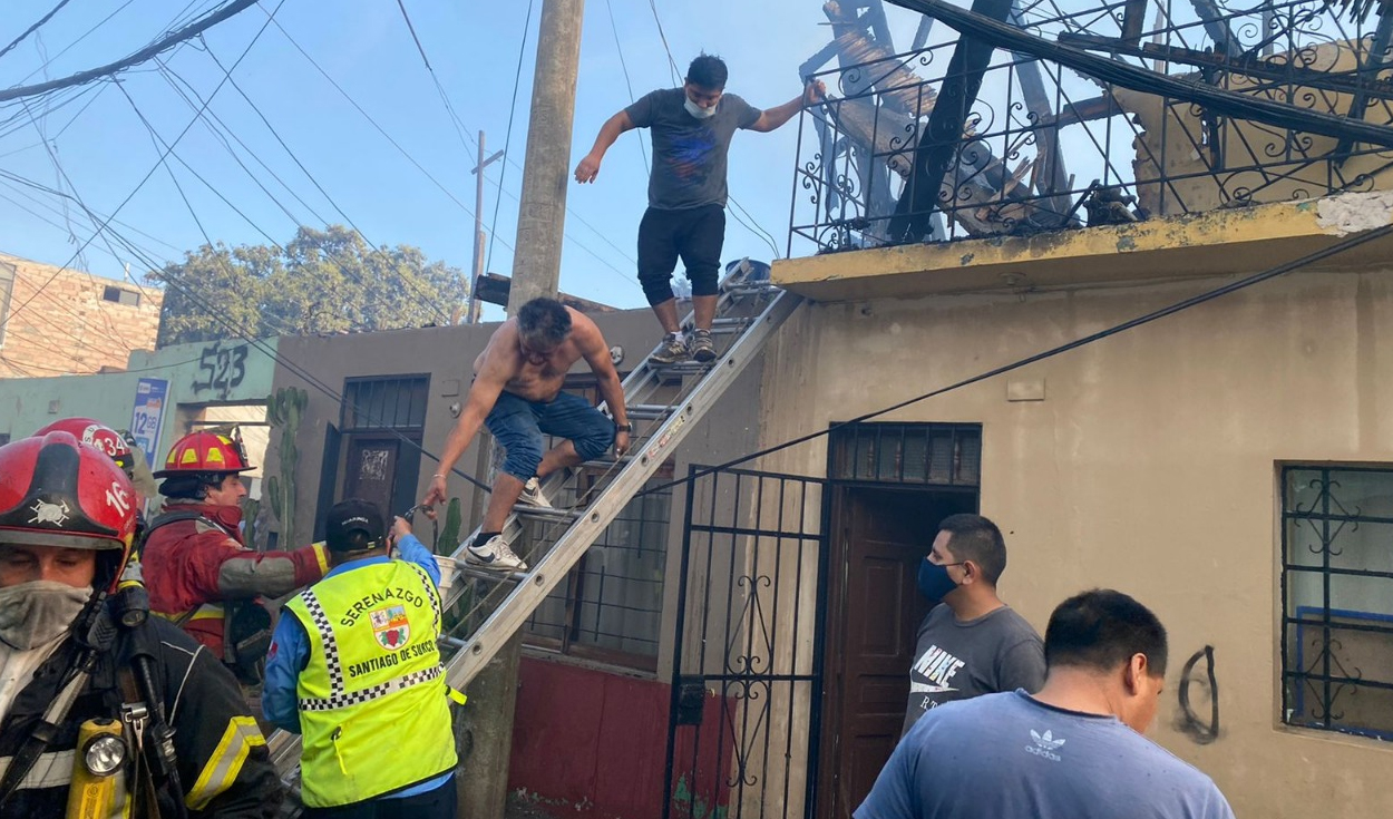 Siniestro alertó a todos los vecinos de Surco. Foto: Raúl Egúsquiza/ URPI-LR