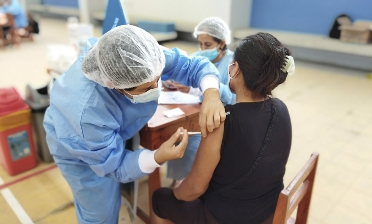 Continúa proceso de vacunación en la región San Martín. Foto: cortesía.