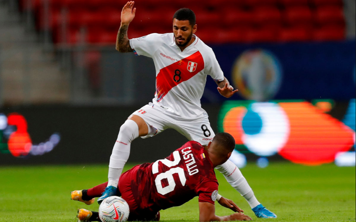 El último partido entre ambas selecciones en el Estadio Nacional, Perú empató 2-2 con Venezuela. Foto: EFE