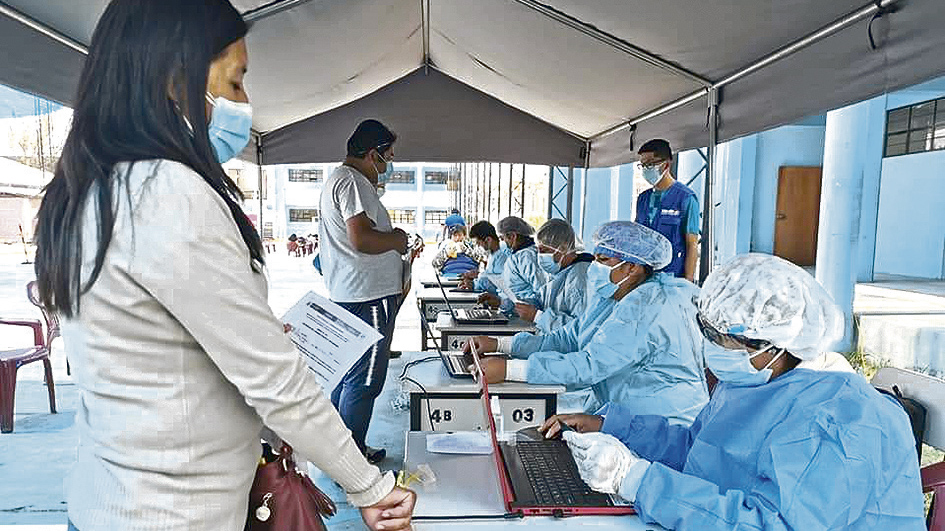 Arequipa: más de 14 mil inmunizados en vacunación de rezagados de 40 a 44 años