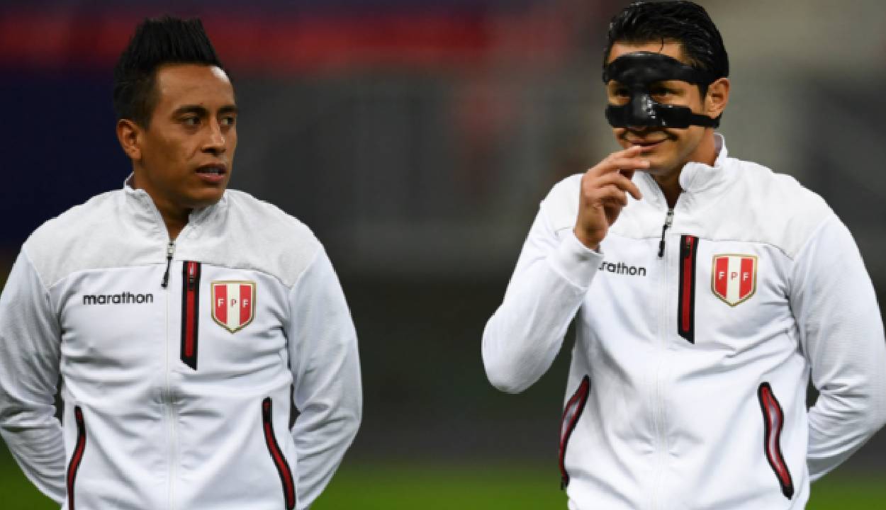 Christian Cueva y Gianluca Lapadula fueron titulares en la victoria de Perú sobre Venezuela. Foto: EFE
