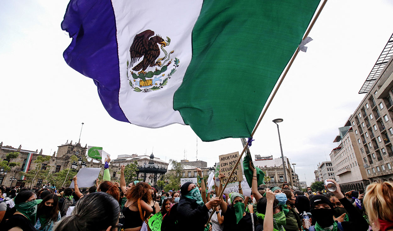 México pide revisar 432 investigaciones tras la despenalización del aborto