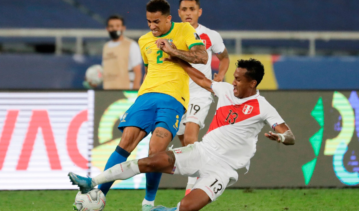 Renato Tapia es el último peruano que le marcó un gol a Brasil. Foto: EFE